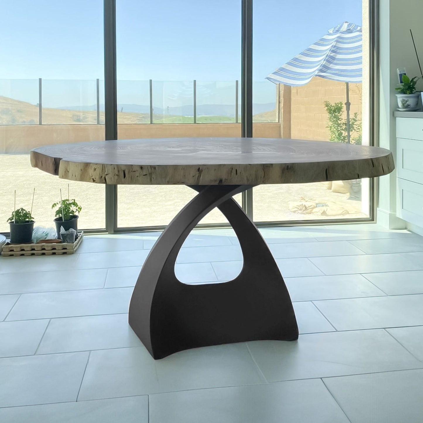 Table Base 316 Tulipe 28" H for Round Tabletop Dining