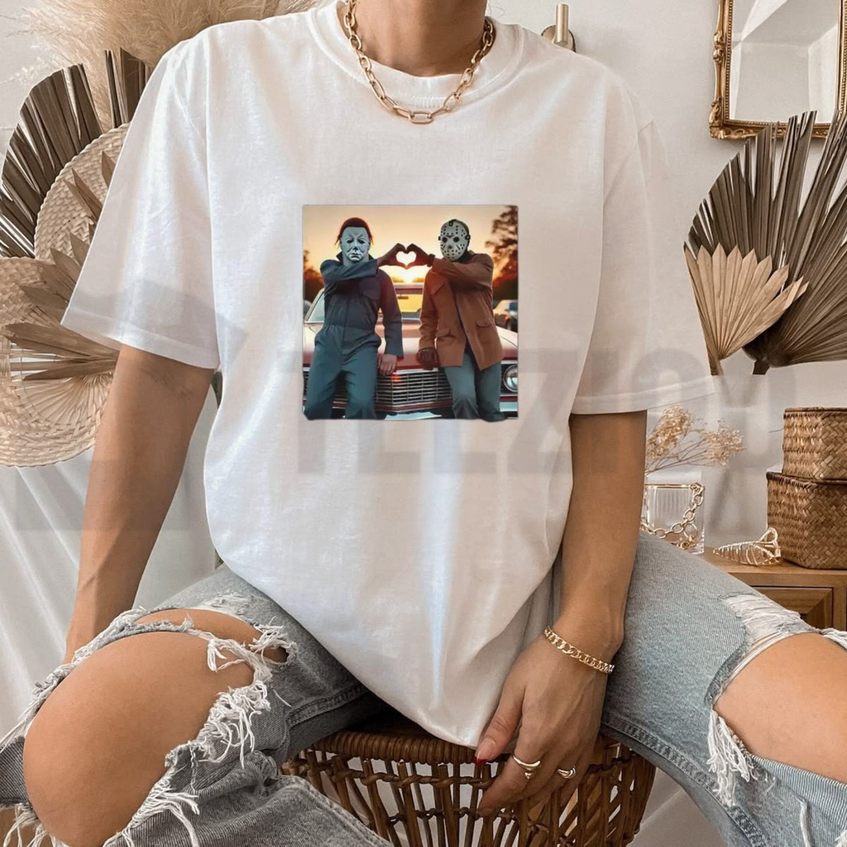 Retro Horror Movie Top – Vintage Michael Myers Heart Hands Graphic Apparel