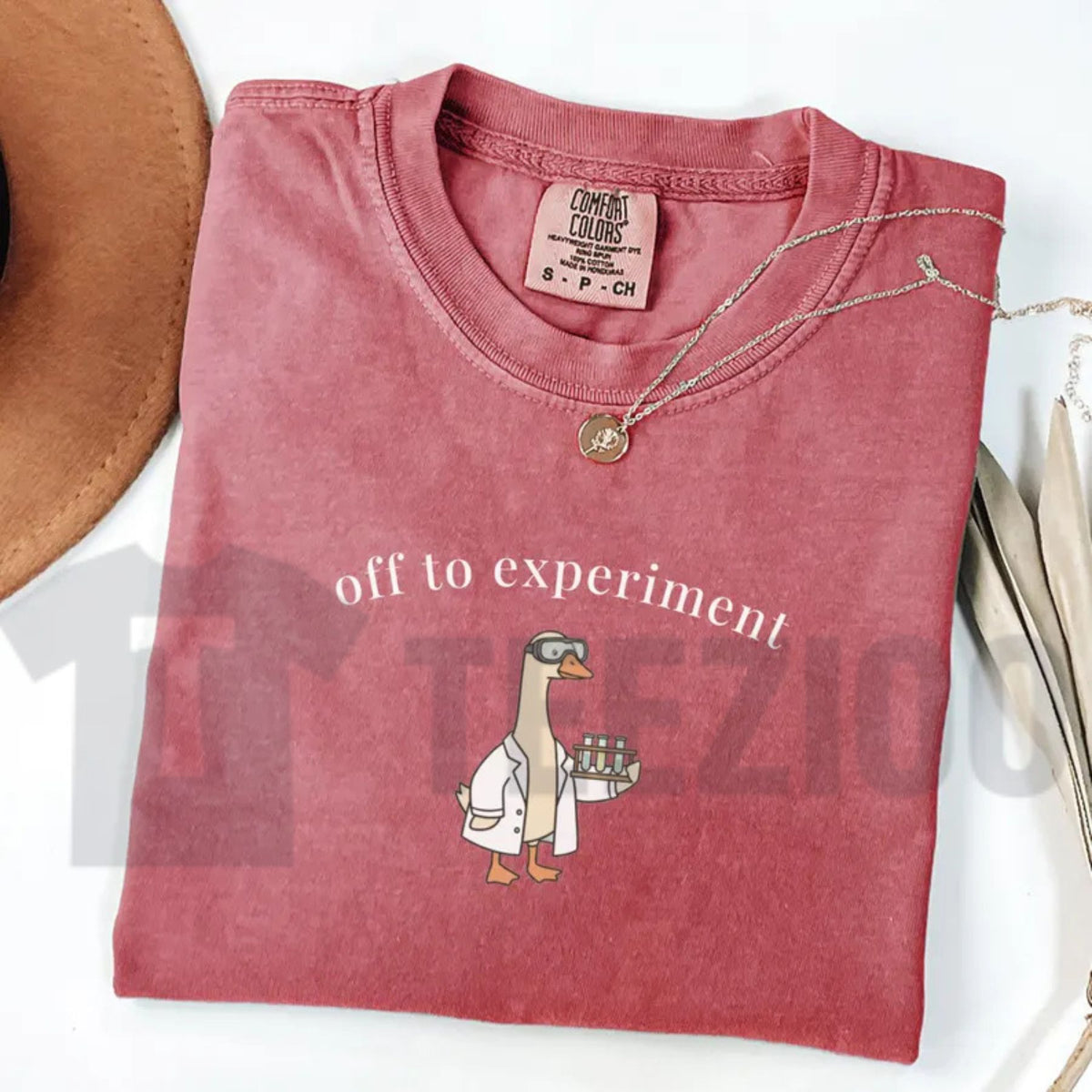 Funny Scientist Goose Comfort Colors Shirt – Cute Science Lover Lab Tee