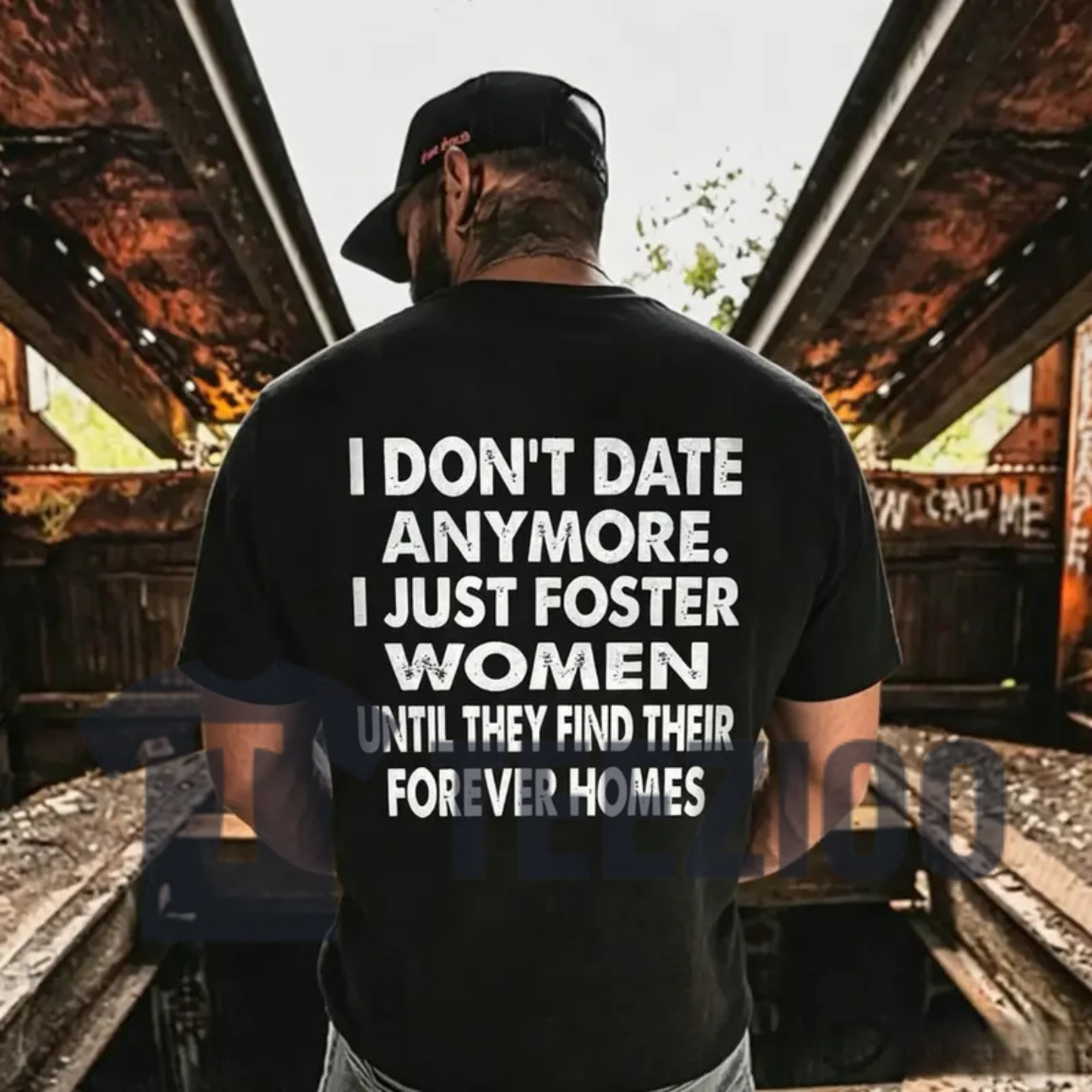 "I Don't Date Anymore" T-Shirt