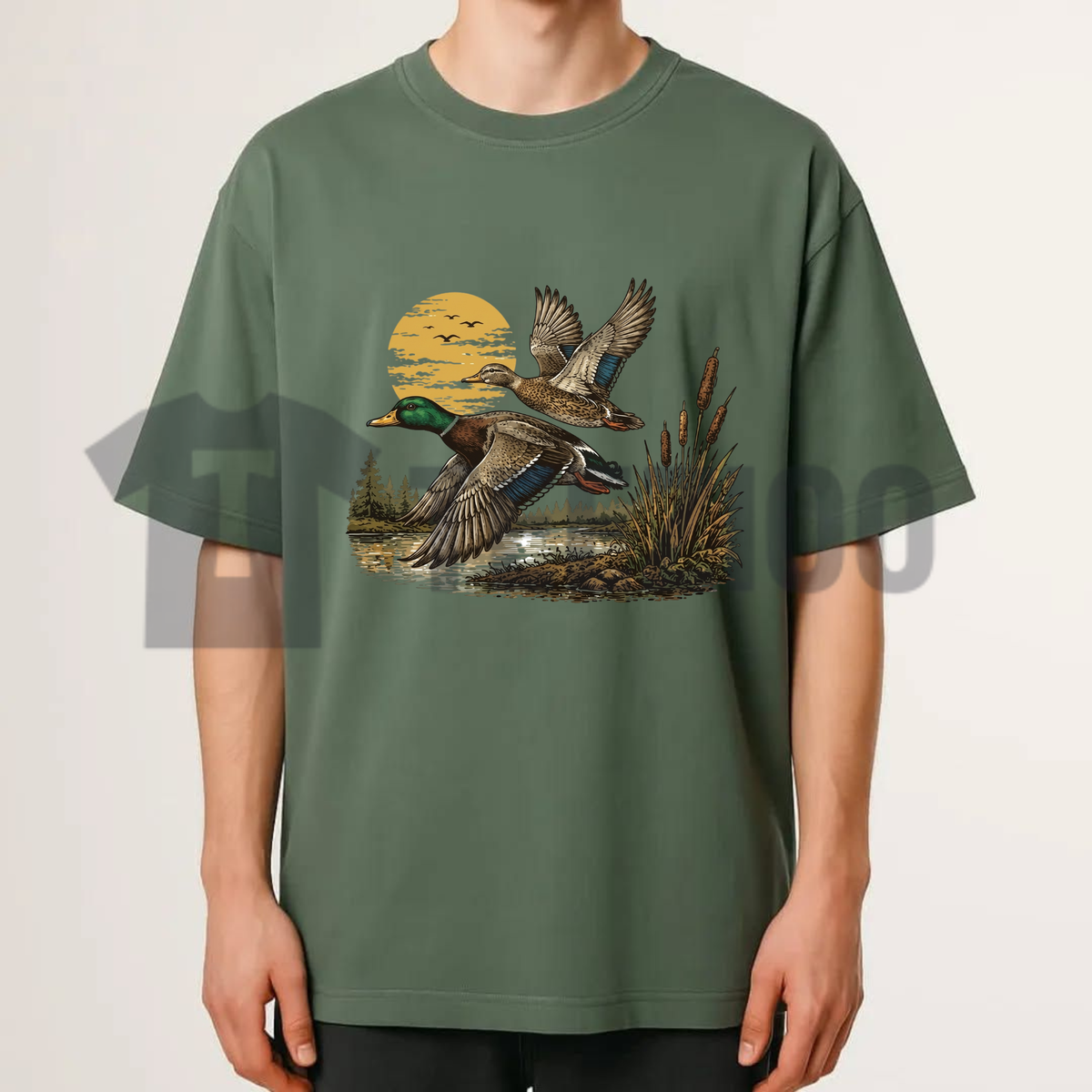 Vintage Flying Mallard Duck Hunting Retro Comfort Colors T-Shirt