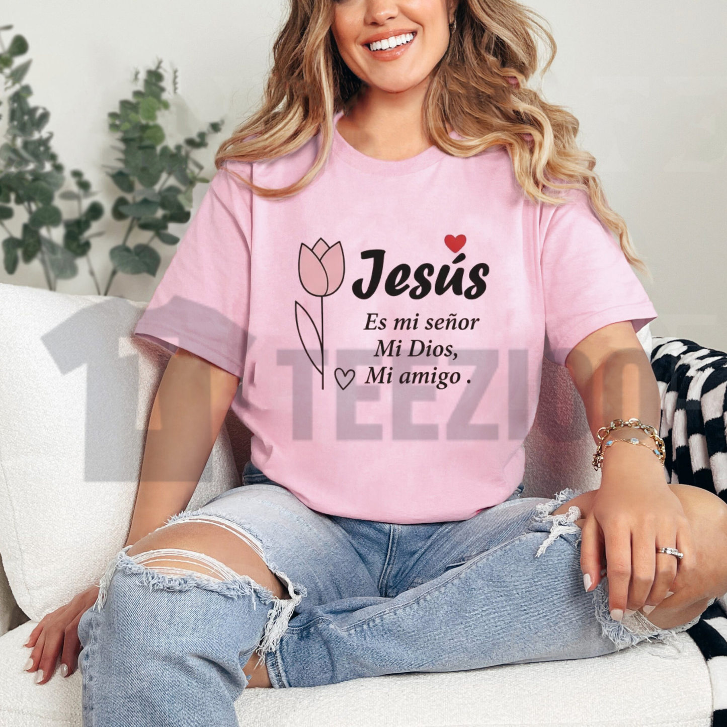 Spanish Christian Shirt Women "Dios Todo Lo Puede" - Camisa Cristiana Para Mujer