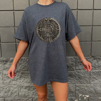 Ancient Mesoamerican Aztec Sun Stone T-Shirt – Retro Mayan Calendar Graphic Tee, Historical Cultural Heritage Art Shirt