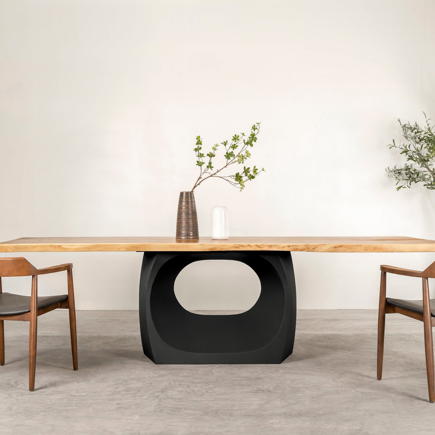 Table Base 308 Odila 28" H for Luxurious Furniture Legs