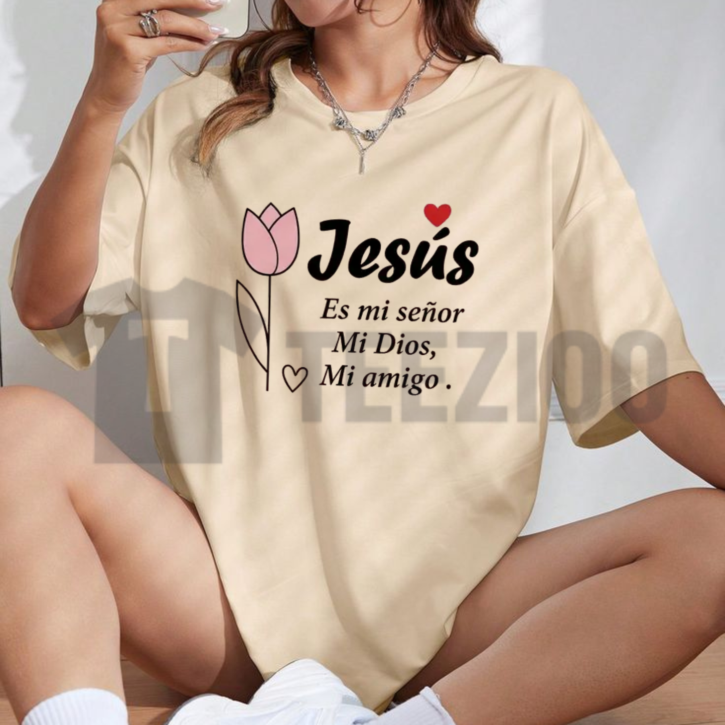 Front view of Spanish Christian Shirt Women featuring the Dios Todo Lo Puede typography - teezioo