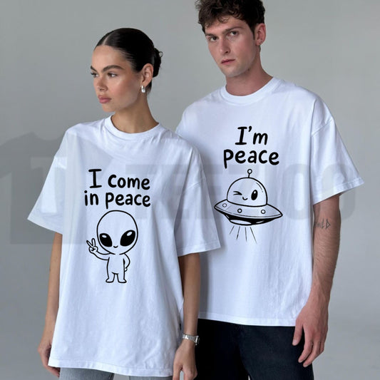 Funny Alien Couple Matching Shirts I Come In Peace I'm Peace UFO T-Shirt.. - Teezioo