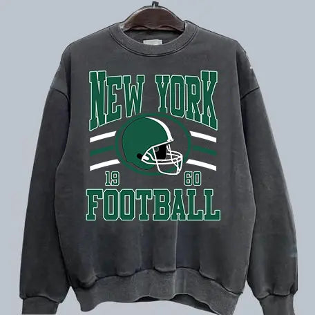 Retro Football Fan Crewneck – Oversized 90s Sports Graphic Pullover