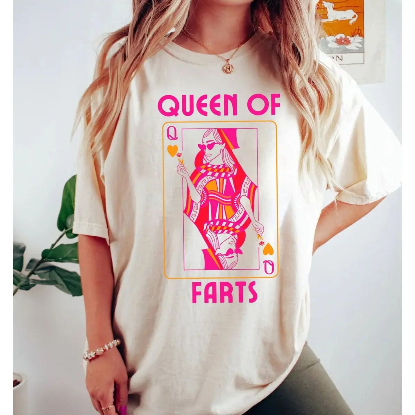 "Queen Of Farts" – Funny Joke Humorous Graphic Top - Teezioo