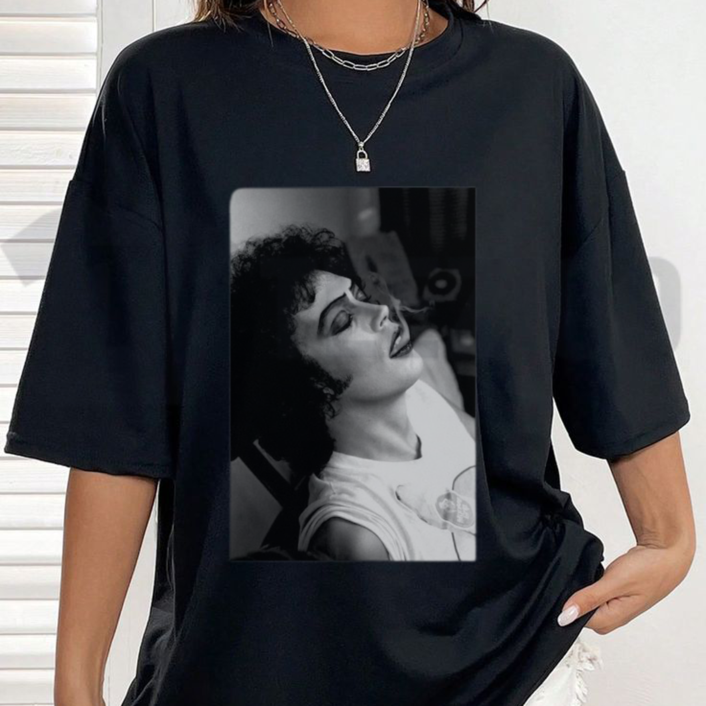 Tim Curry Smokes T-Shirt - Teezioo