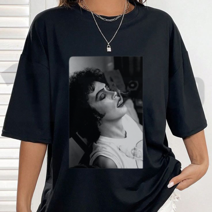 Tim Curry Smokes T-Shirt - Teezioo