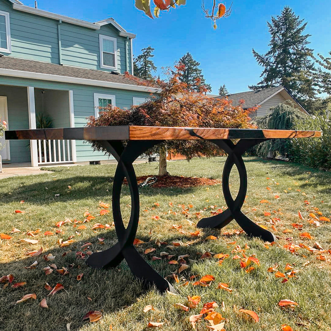 418 Curva 28" H Dining Table Curved Legs