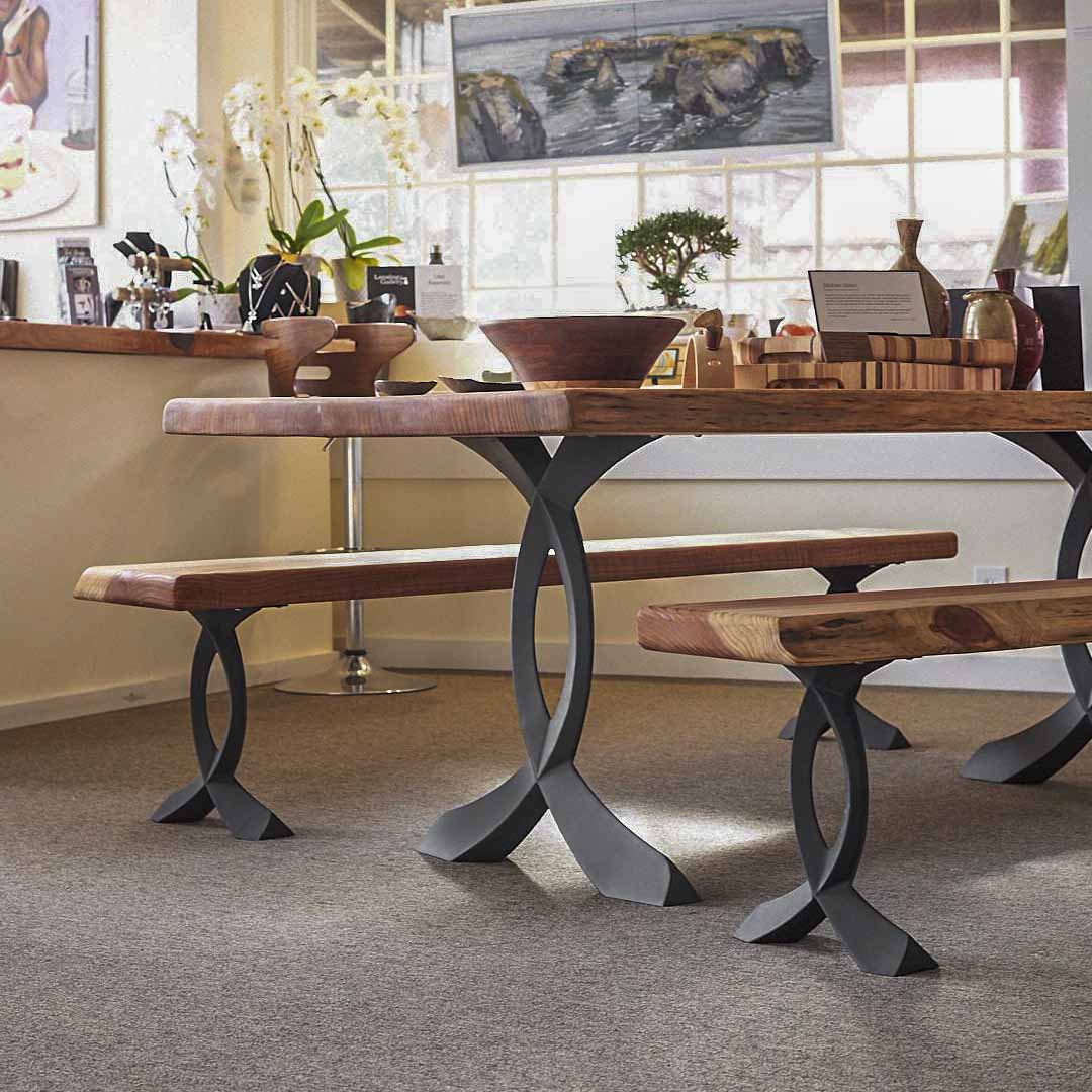 418 Curva 28" H Dining Table Curved Legs