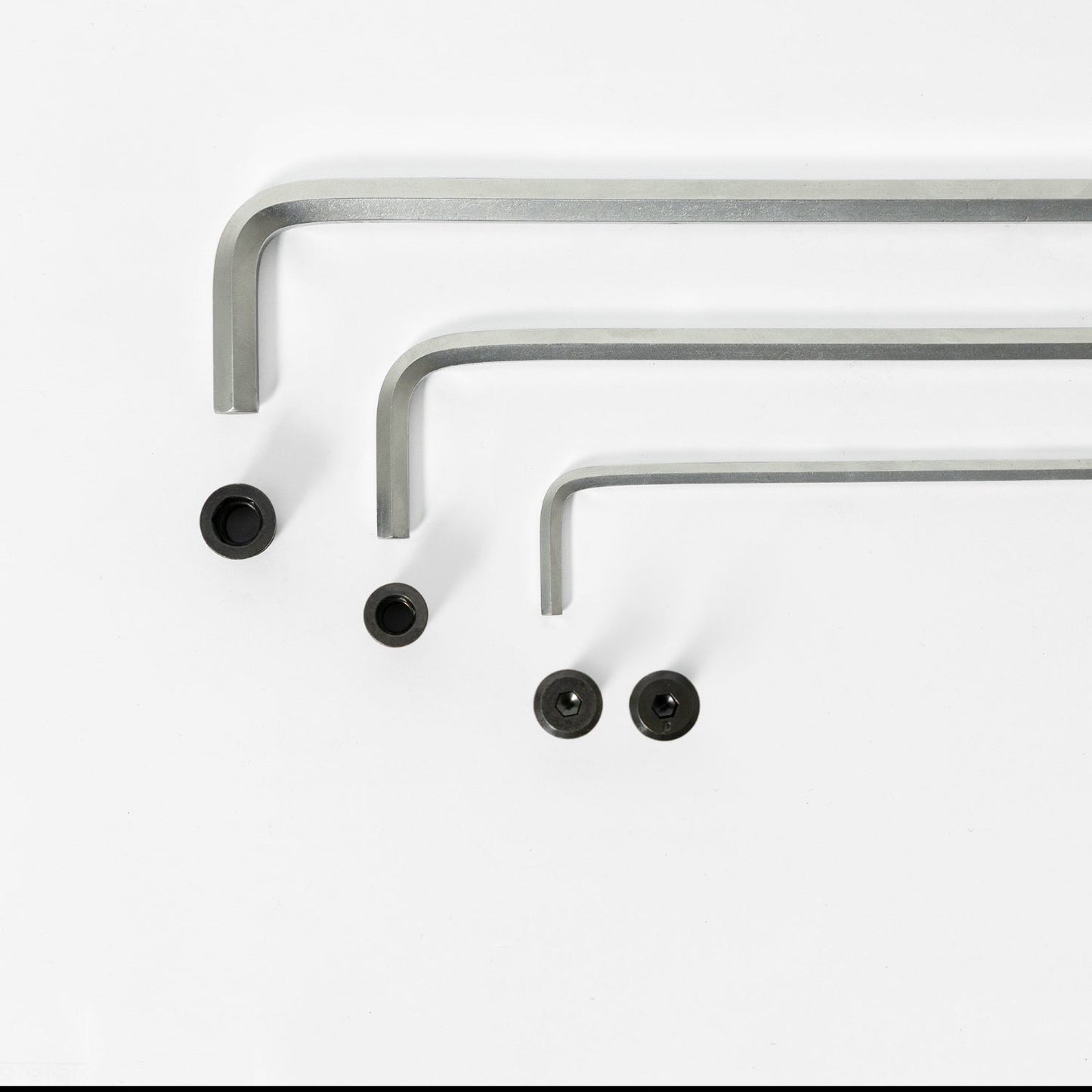 Threaded Inserts And Bolts | Size M6 and M8 | 20 Sets | Table Leg Hardware