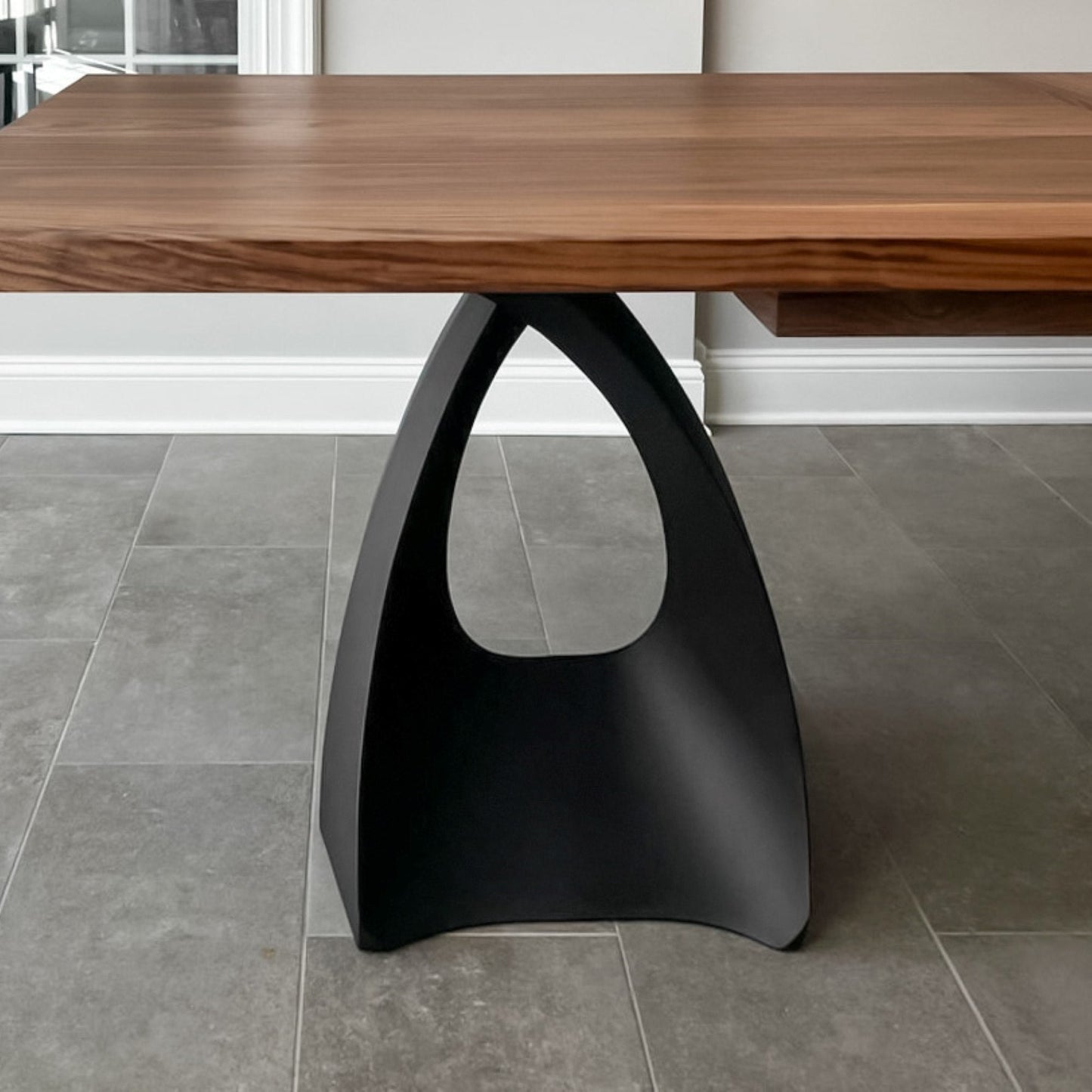 Table Base 316 Tulipe 28" H for Round Tabletop Dining